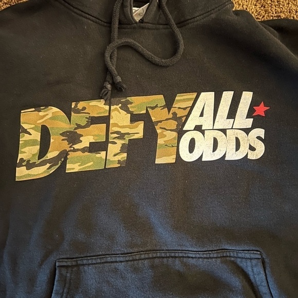 DEFY All Odds Camo black sweatshirt size small - Picture 2 of 4